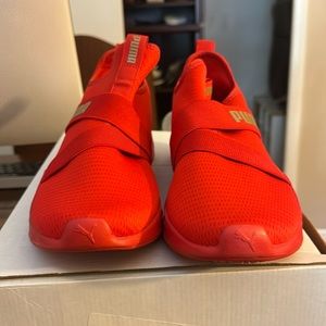 Brand new ladies slip on Puma sneakers